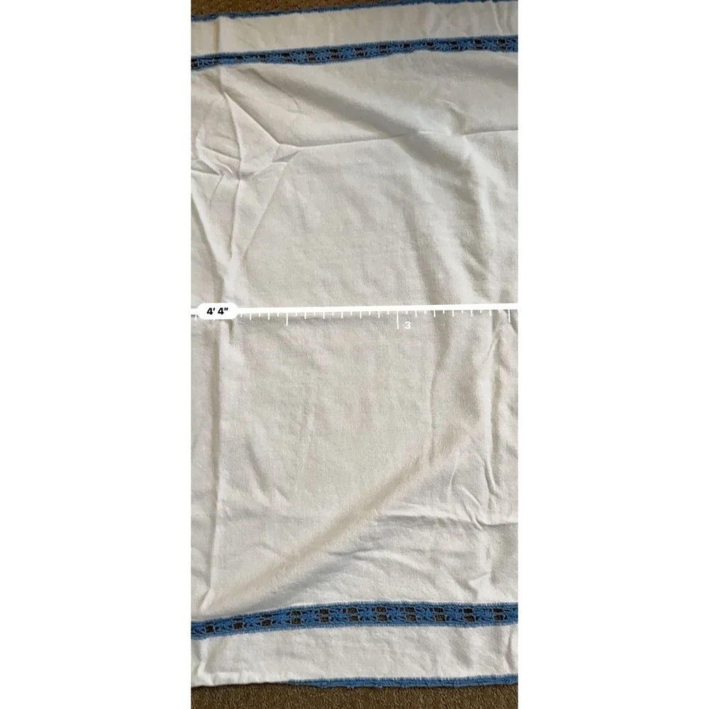 Vintage White Linen Table Runner Blue Crochet Lace Floral Trim 52x32 Farmhouse